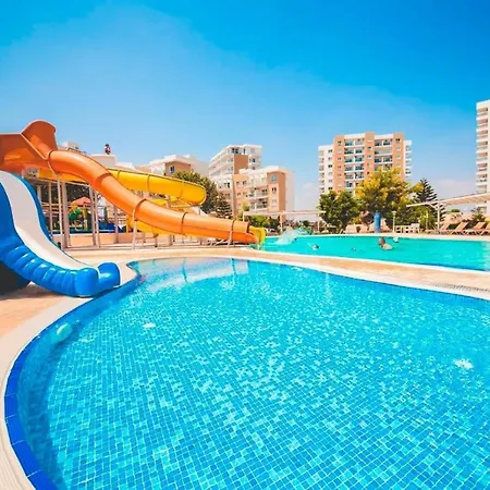 Neuron 1-bedroom Pool View In Caesar Apartment