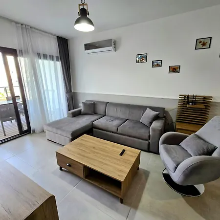 Neuron 1-bedroom Pool View In Caesar N-14